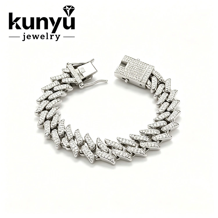 Handgemaakte schakelverzilverde ketting Handgemaakte schakelverzilverde ketting