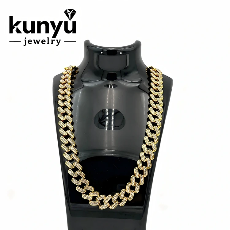 Glanzende gouden Cubaanse ketting Glanzende gouden Cubaanse ketting
